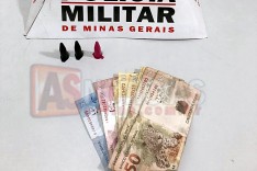 Tático Móvel prende suspeito com pinos de cocaína no bairro Nova Vista 