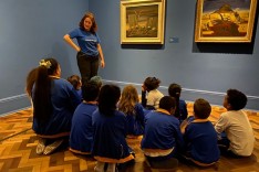 Estudantes de São Gonçalo visitam exposição de Cândido Portinari