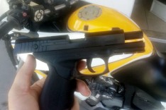 Adolescente é apreendido com replica de pistola 380 e espingarda de pressão no Barreiro em Itabira	