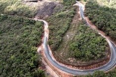 Estrada de Peti começa a receber pavimentação asfáltica
