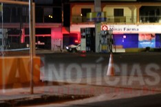 Três bandidos armados um deles mulher agrediram frentista de posto e levaram seu celular no bairro Gabiroba