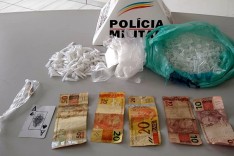 Denuncia: Homem é preso suspeito de trafico ilícito de drogas no bairro Fênix em Itabira