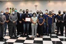 Equipe da Defesa Civil e mergulhadores recebem moção de aplausos da Câmara de São Gonçalo do Rio Abaixo