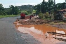 Vereador Allaim diz que problema de alagamento na MG-129 no Chapada está próximo do fim com a obra realizada	