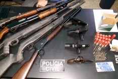 Polícia Civil apreende arsenal de armas e munições na cidade de Ferros