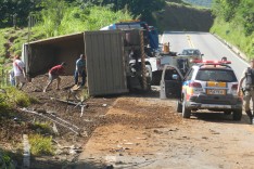 Um morto e três feridos em mais um acidente entre caminhões em Capoeirana na MGC-120 em Nova Era	