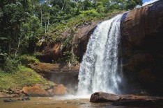Em um momento de lazer jovem morre ao cair de cachoeira em Dores de Guanhães 