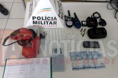 Bandido foge em Beco do Madre Maria de Jesus e a ROCCA apreende drogas e munições em barraco