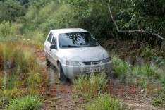 Denuncia ajuda PM a localizar GM Celta levado durante assalto a residência na localidade de Duas Pontes em Itabira