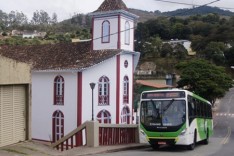 Comércio e transporte coletivo terão novos horários na véspera do Dia das Mães