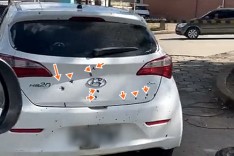 Homem foge em alta velocidade e tem carro crivado de tiros em Coronel Fabriciano
