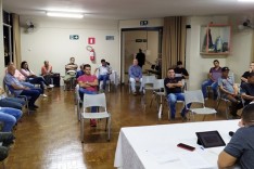 André Viana defende reabertura controlada do comércio