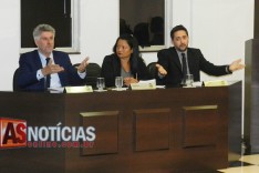 Tempo quente, vereadores de oposição se desentende ao aprovar contas do ex-prefeito "Nozinho"