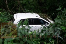 PM e SAMU são solicitados em um acidente mas só encontra veiculo trancado na AMG-900 próximo ao Presidio