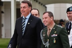 Apos se descolar de Bolsonaro, Cid pode ser premiado pelo Exercito