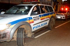 Bandidos surpreendem casal enquanto namoravam no Pousada do Pinheiros e tem Gol roubado em Itabira