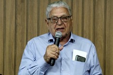 Labruna pede apoio dos vereadores para reformar cozinha do HNSD