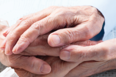 Prefeitura promove ação contra violência a idosos