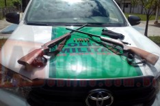 Policia de Meio Ambiente em operação apreendeu duas espingarda durante denuncia de ameaça na região do Timirim 
