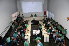 Alunos do Parlamento Jovem se reúnem para Plenária Regional