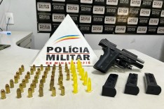 PM prende dois individuos com arma, municoes e drogas em Barao de Cocais 