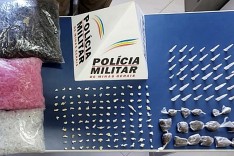 PM apreende drogas em trilha na Vila Marília em Santa Maria de Itabira