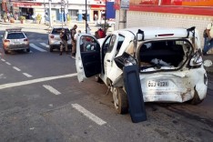 Depois de passar mal e provocar engavetamento idoso fica ferido no Centro de Itabira
