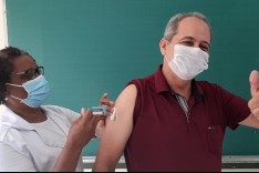 VACINAÇÃO COVID-19 Prefeito Reinaldo é imunizado contra o Coronavírus