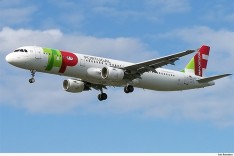 Empresa aérea é condenada a indenizar menor