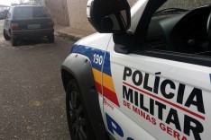 Policiais Militares localizaram Fiat Uno furtado nesta madrugada abandonado no 14 de fevereiro 