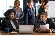 Ofensas geram indenização de R$10 mil