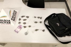 PM apreende adolescente e drogas durante verificação de denúncia anônima na Vila São Joaquim em Itabira 
