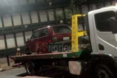 Inabilitado fica ferido depois de bater carro em poste no túnel do bairro Major Lage em Itabira