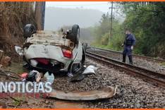 Mulher fica ferida depois que veiculo despencou de viaduto em linha férrea da BR-381 em Nova Era