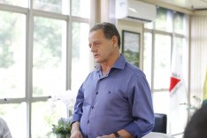 Geração de emprego – Ronaldo Magalhães assina concessão de áreas para 12 empresas no Distrito Industrial I e Fênix