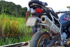 Bombeiro fica ferido ao envolver em acidente com sua motocicleta em Bom Jesus do Amparo 