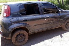 PM de Santa Barbara apreende arma e envolvidos e recupera Fiat Uno roubado próximo a Boate em Itabira	
