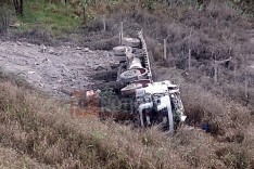 Mais um grave acidente envolvendo caminhão na MGC-120 deixa um morto na localidade de Oliveira Castro em Itabira