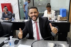 Projeto de autoria do “ Vetão” que cria as comissões de proteção nas escolas é aprovado por unanimidade.