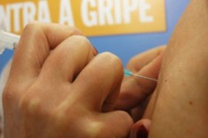 Vacinação contra influenza: Prefeitura pede que público ligue antes de ir às unidades