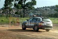 Bandidos armados roubaram 5 baterias de empreiteiros da Vale na "Barragem Pontal" em Itabira 