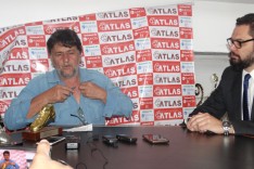 Valério joga no domingo em São Gonçalo com presença de torcida 