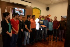 14ª reunião ordinária: Vereadores entregam moção de aplauso a Carlos Henrique Maia