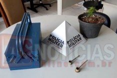PRV apreende adolescente com pé de maconha e maleta de ferramentas na Vila Santa Isabel em Itabira