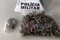 PM prende suspeitos de envolvimentos em briga e apreende crack e pinos em João Monlevade 