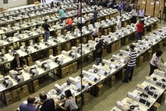 TRE realiza a carga das urnas para as Eleições 2018