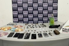 PM prende procurado, apreende menores e drogas na rua Diamantina no Jardim das Oliveiras em Itabira