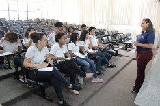 Alunos de quatro escolas participam do “Autoridade por um Dia”