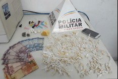 PM apreende grande quantidade de drogas na Avenida Emílio Zacarias no Bairro Bela Vista