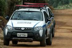 Menores armados rendem vitimas e roubam caminhonete Fiat Toro e fogem no bairro Boa Esperança